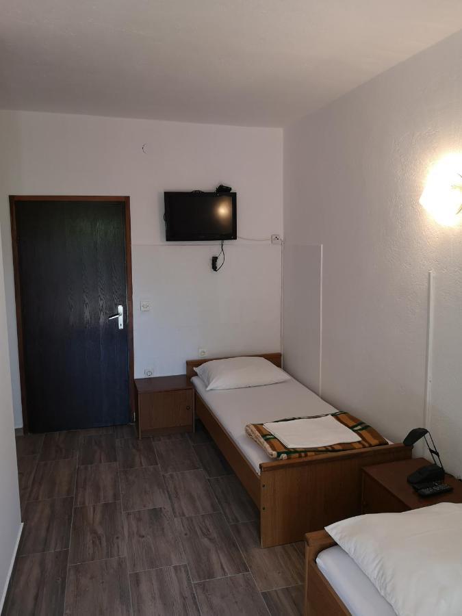Apartments Mint Povljana - 50M From Sandy Beach Kültér fotó
