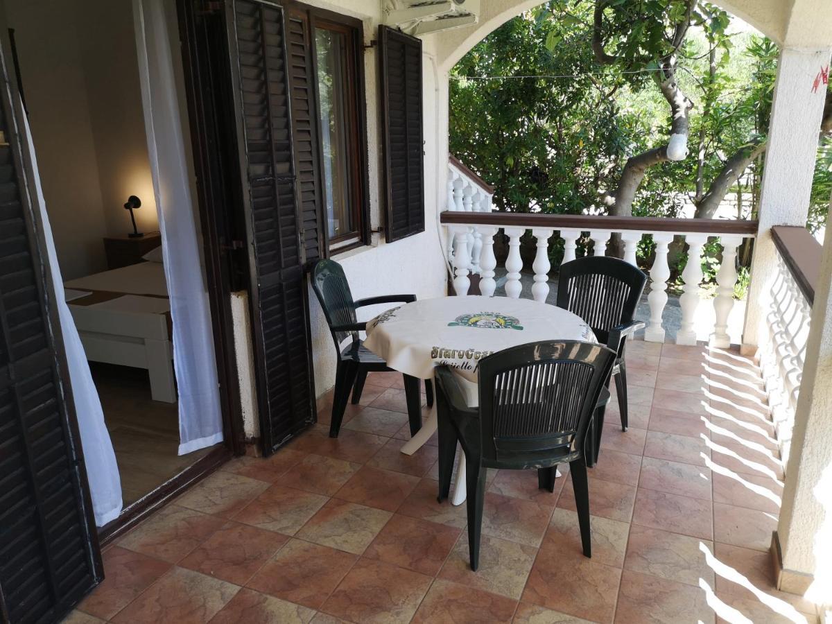 Apartments Mint Povljana - 50M From Sandy Beach Kültér fotó
